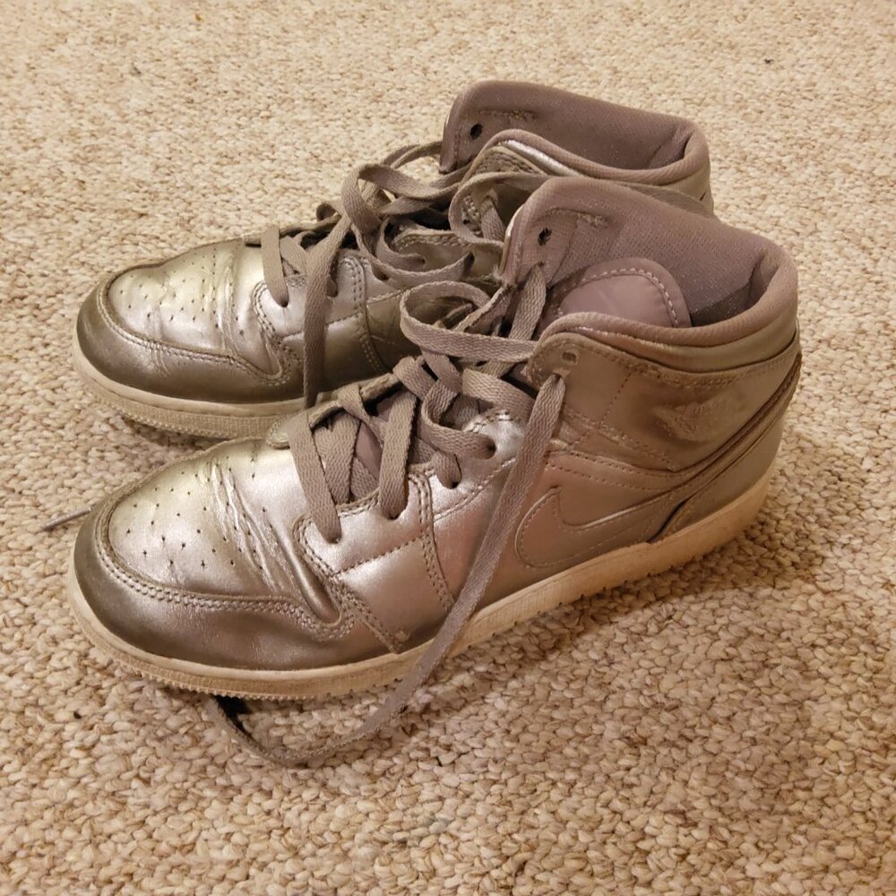air jordan 1 mid SE GS 'Sepia Stone'